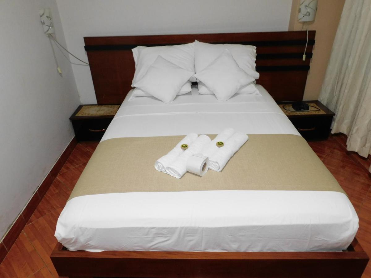 Hotel Tambopata Inn ปูแอร์โต มัลโดนาโด ภายนอก รูปภาพ