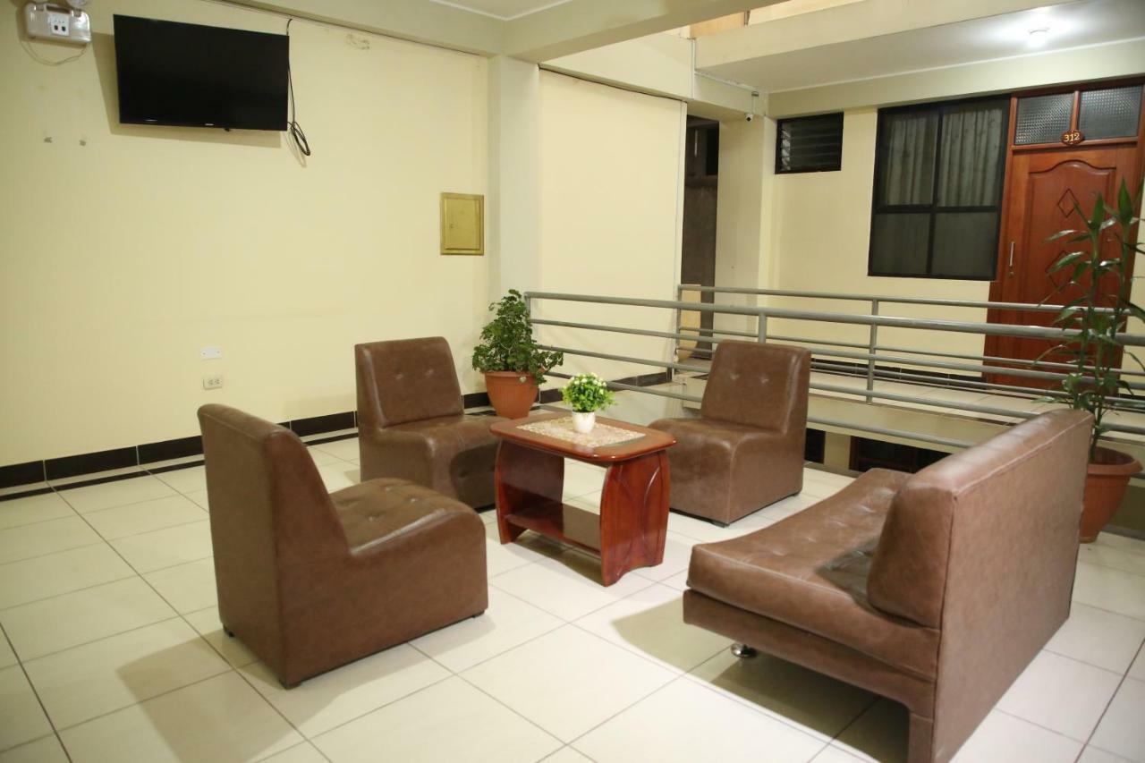 Hotel Tambopata Inn ปูแอร์โต มัลโดนาโด ภายนอก รูปภาพ